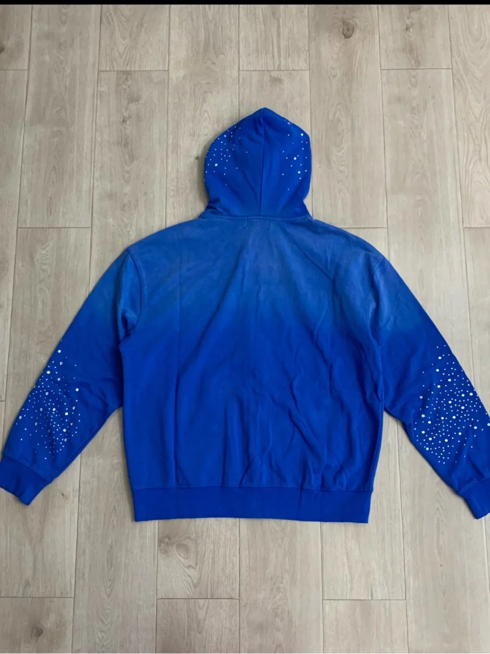Vale bold blue